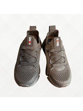 ÜNOS by SZ Kids Sneakers • 3 • Black • NWT • KSH-100010